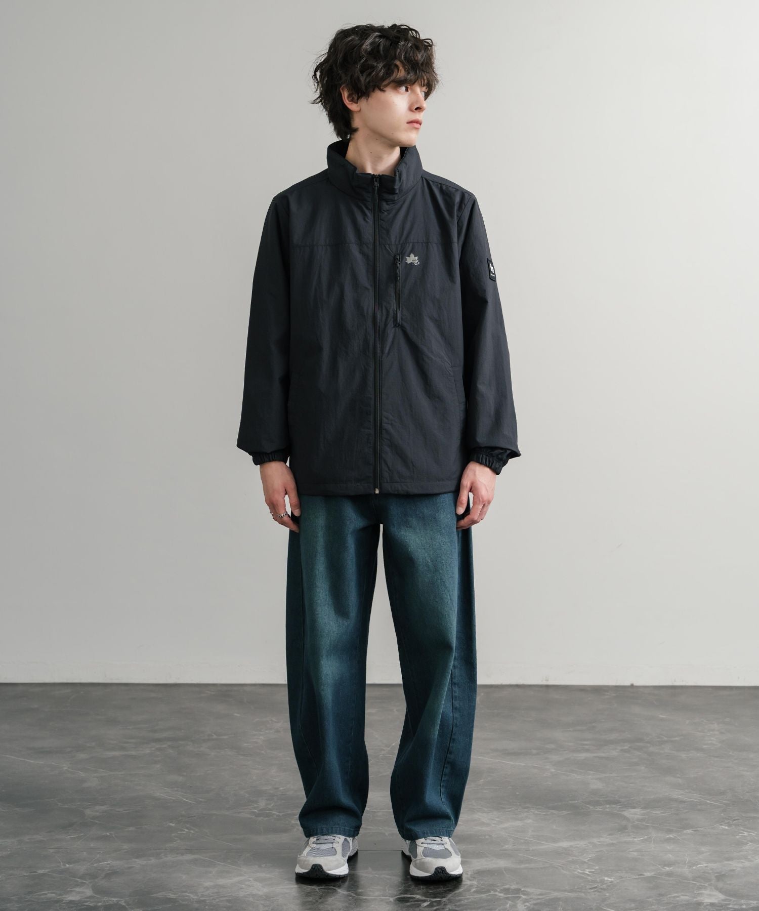 LOGOS ロゴス 撥水 裏タフタワンポイントロゴスタンドネックナイロン