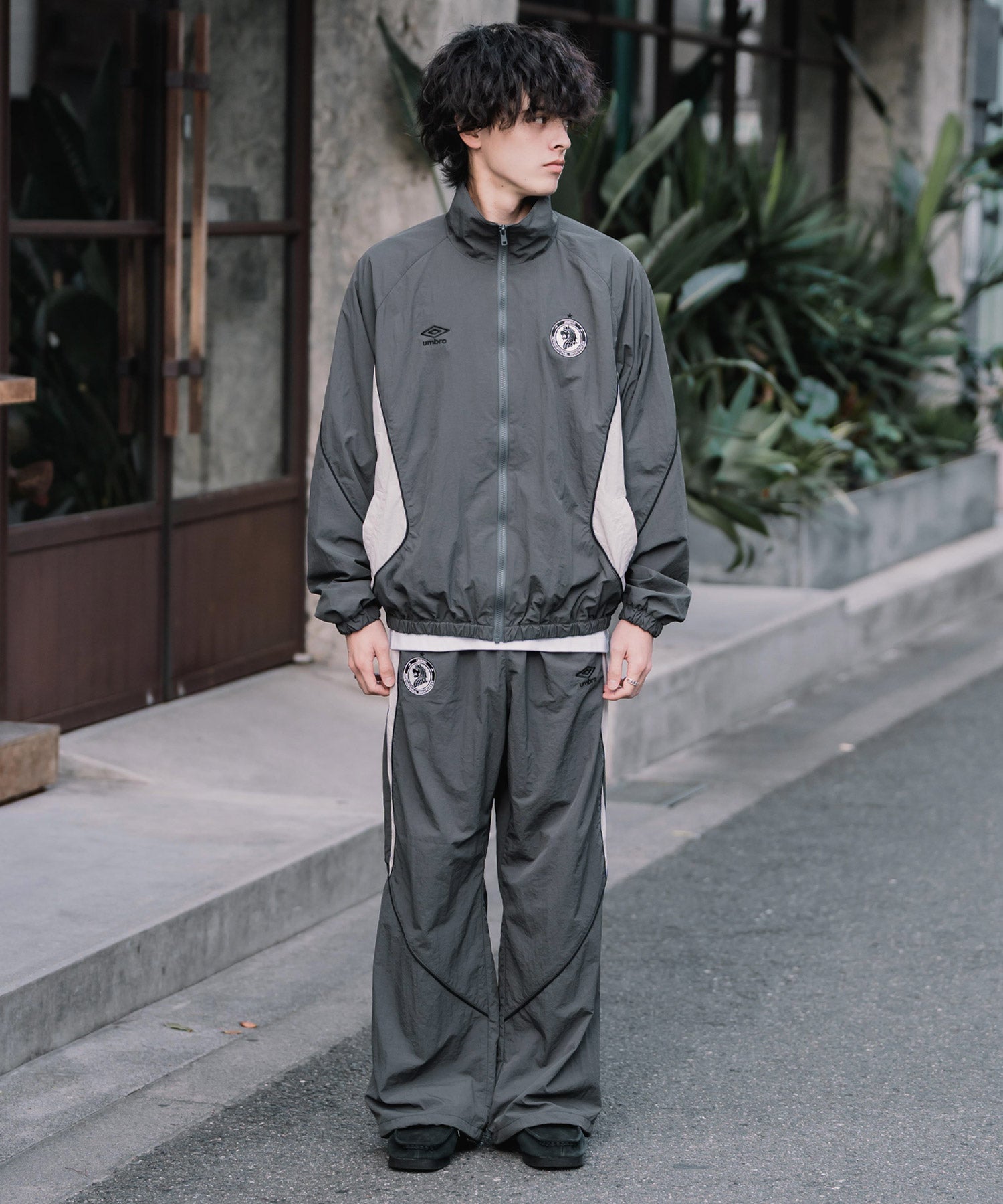 UMBRO アンブロ オーバーサイズパイピングナイロンジャケット/バックプリントトラックジャケット 16393【セットアップ可能】