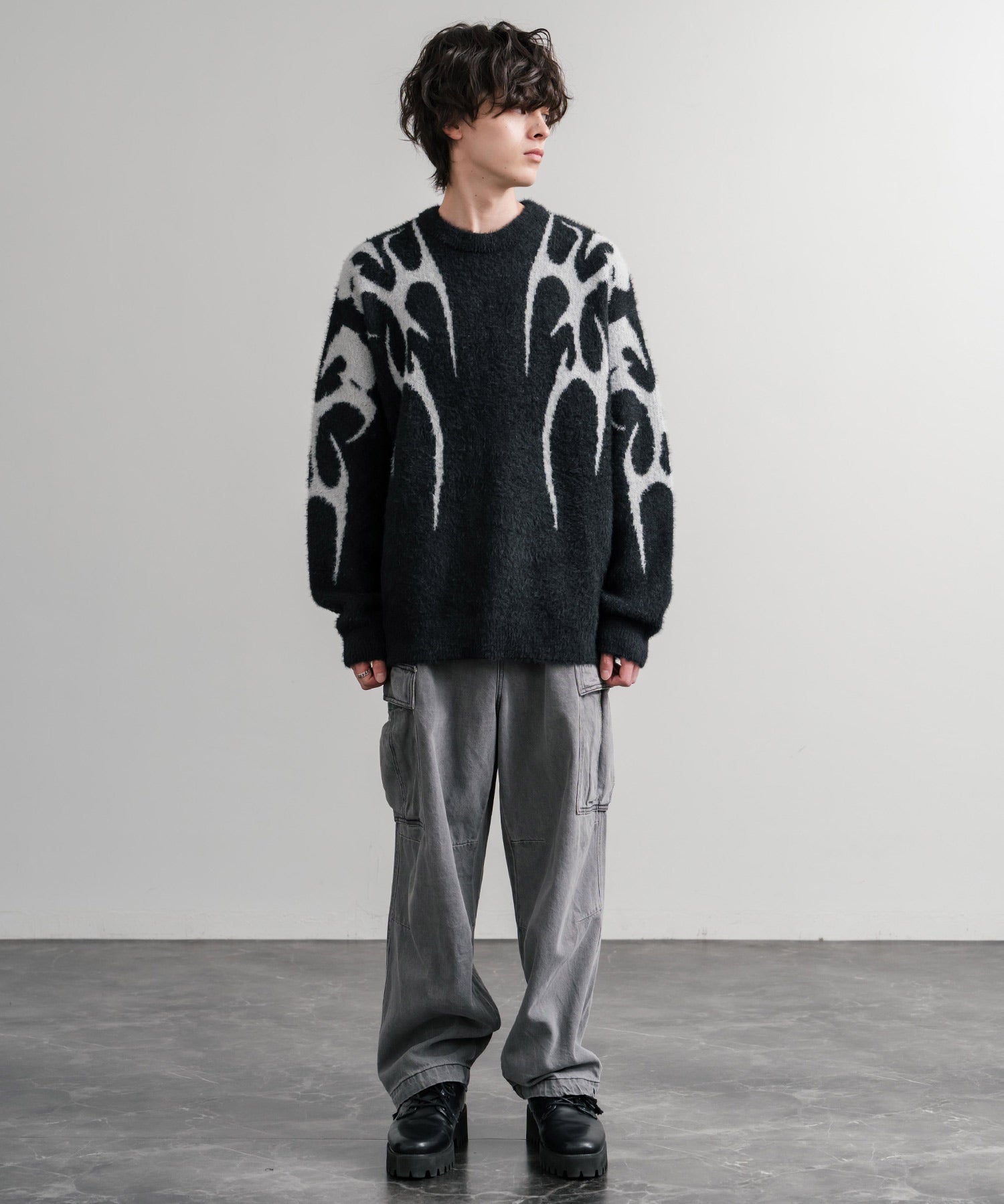 5Gフェザーヤーンジャガードトライバル柄ルーズクルーネック長袖ニット 15191