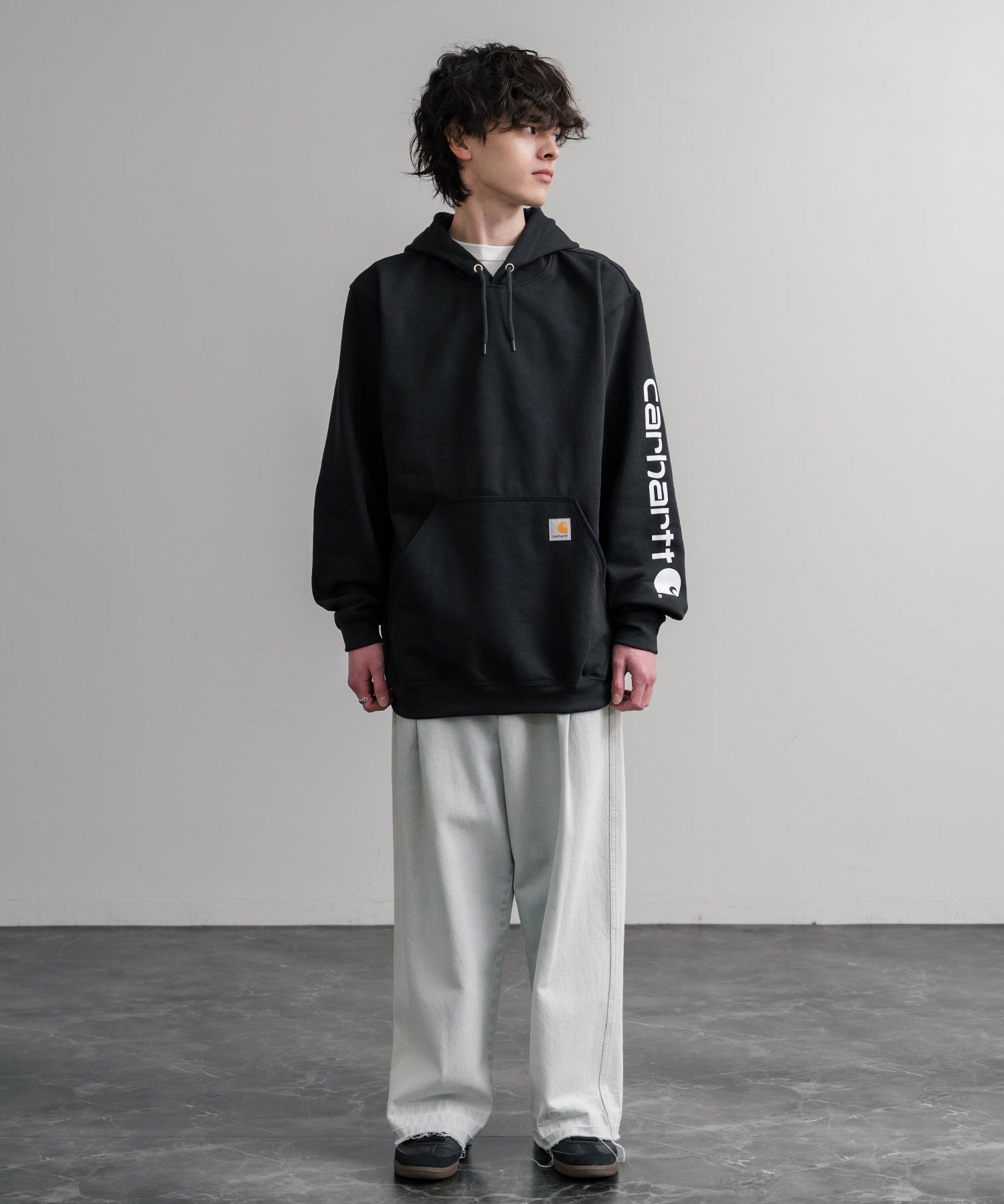 Carhartt カーハート Midweight Logo Sleeve Graphic Sweatshirt/ロゴスリーブミッドウエイトプルオーバーパーカー 15539