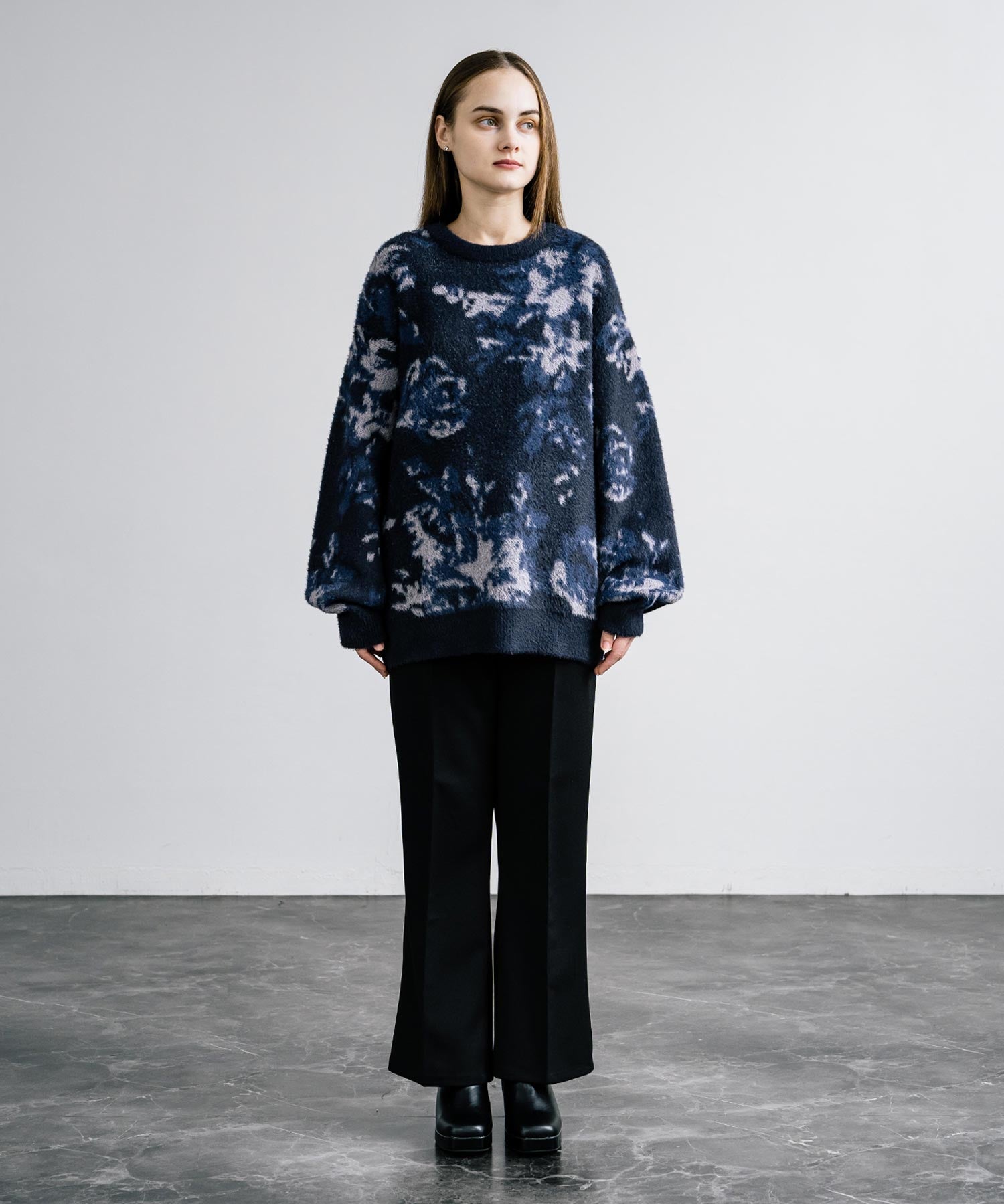 新色追加 フェザーヤーン オーバーサイズフラワー柄クルーネックニット 14031