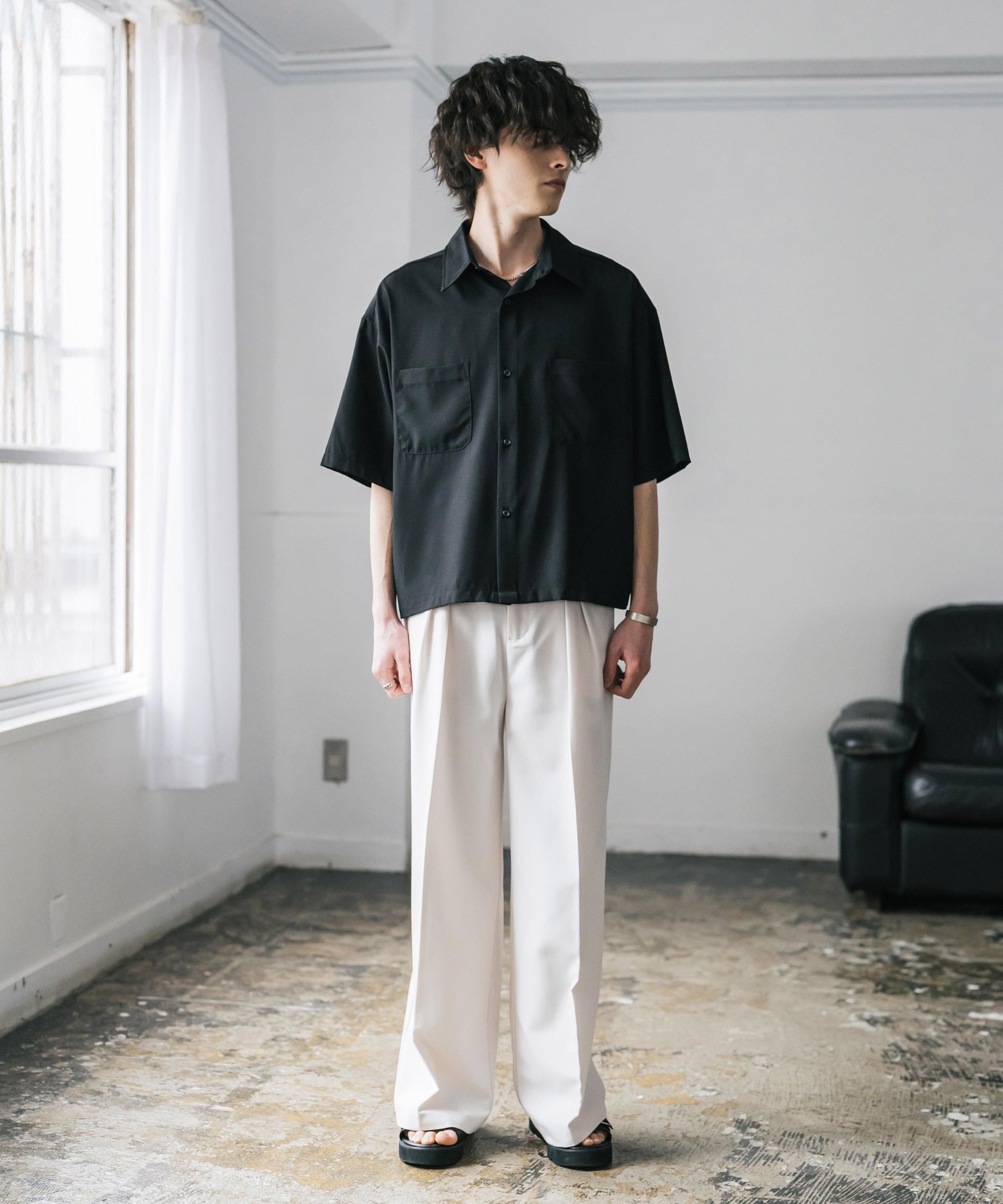 美品 2023AW ポリウールツイル ハーフスリーブ半袖シャツ ショート丈 M 接触冷感 オーバーサイズとろみショート丈半袖シャツ/短丈ハーフ