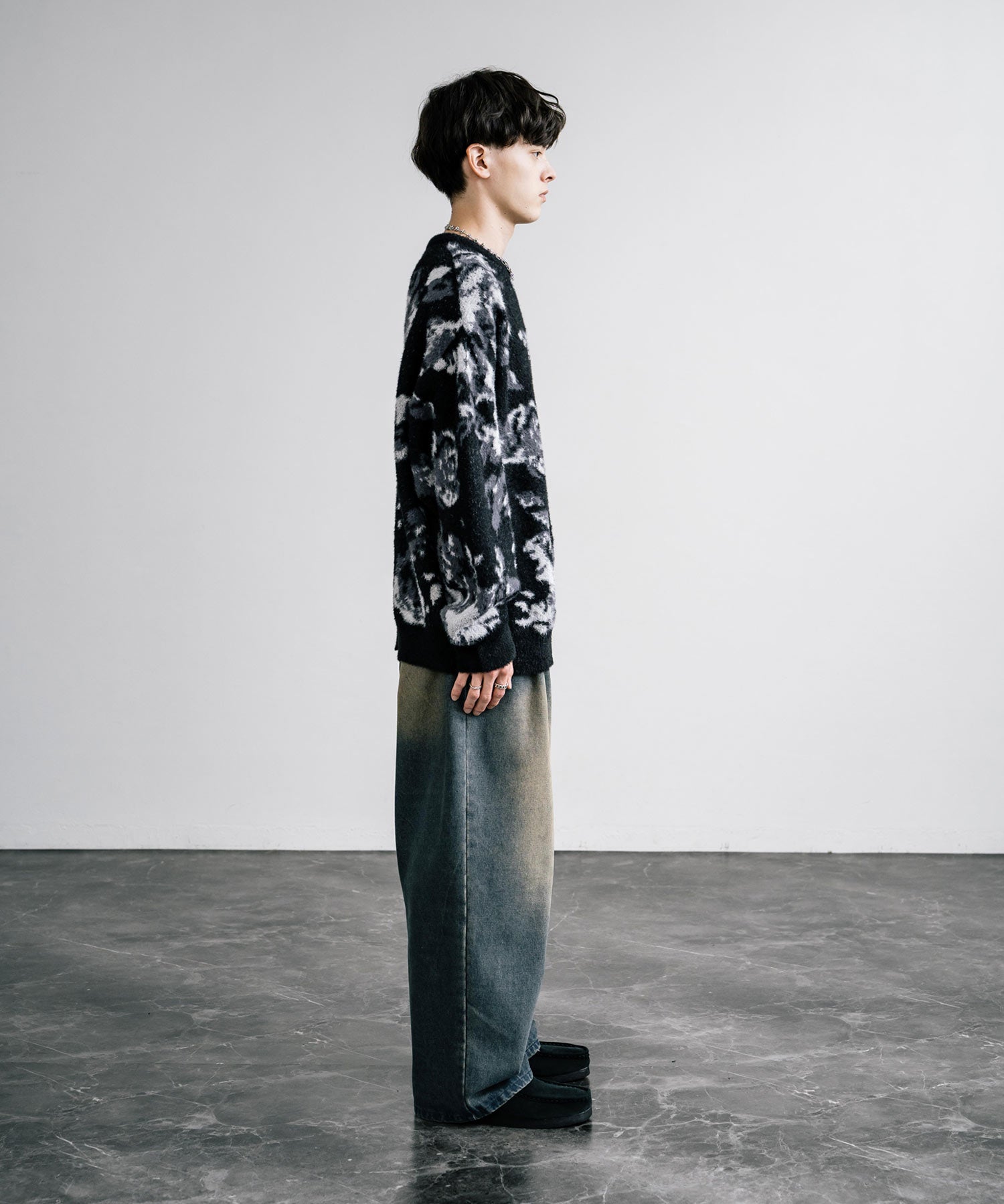 新色追加 フェザーヤーン オーバーサイズフラワー柄クルーネックニット 14031