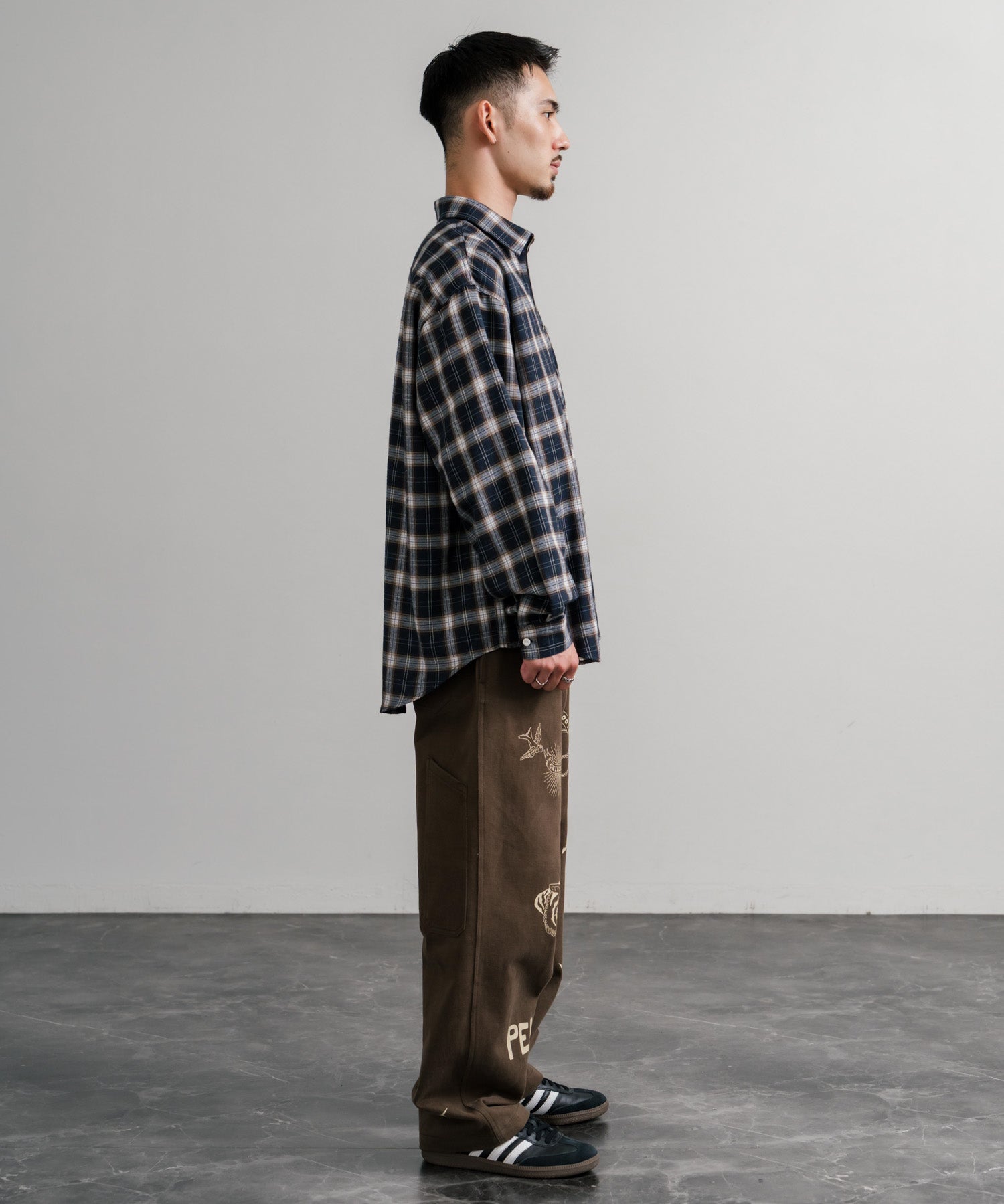 KRIFF MAYER クリフメイヤー メモリアルグラフィックプリントレタリング2タックワークパンツ 2515112 14829