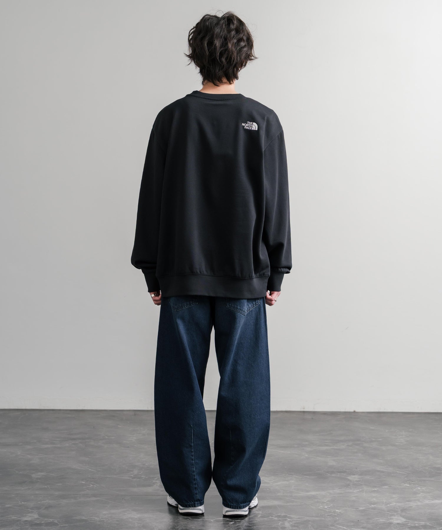 THE NORTH FACE ザ・ノースフェイス MEN S ESSENTIAL CREW 裏起毛ワンポイントロゴ刺繍長袖スウェット 15353