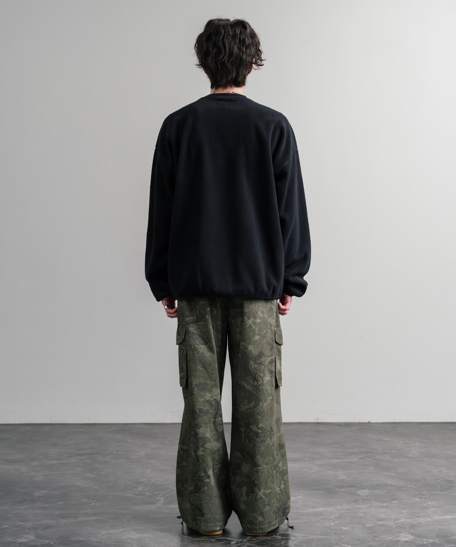 HUF ハフ H DOT POLAR FLEECE CREWNECK オーバーサイズポーラーフリースプルオーバートレーナー 15057