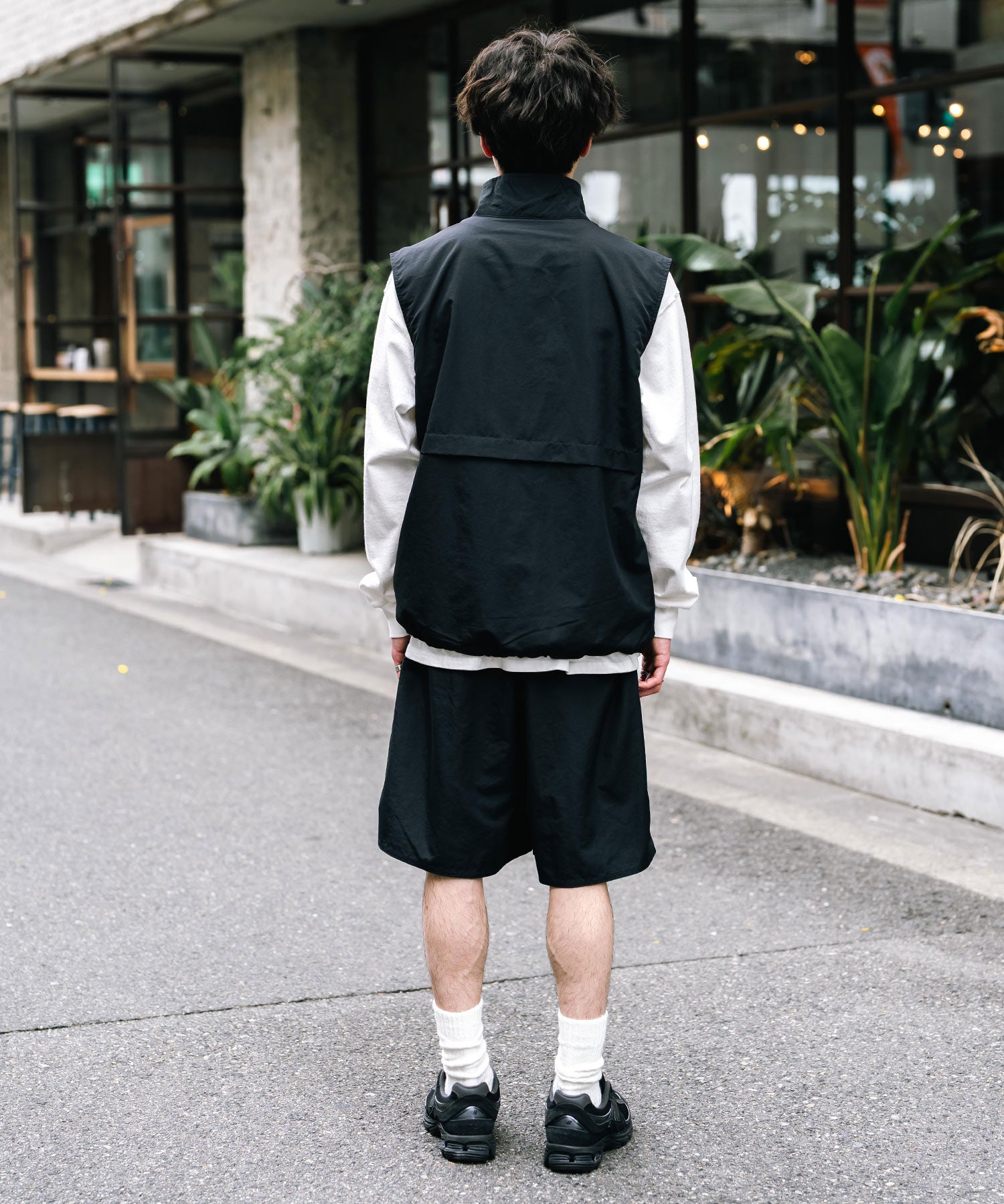 UMBRO アンブロ 別注コラボ ルーズシルエット裏メッシュスタンドネックワンポイントロゴ刺繍ナイロンベスト セットアップ可能