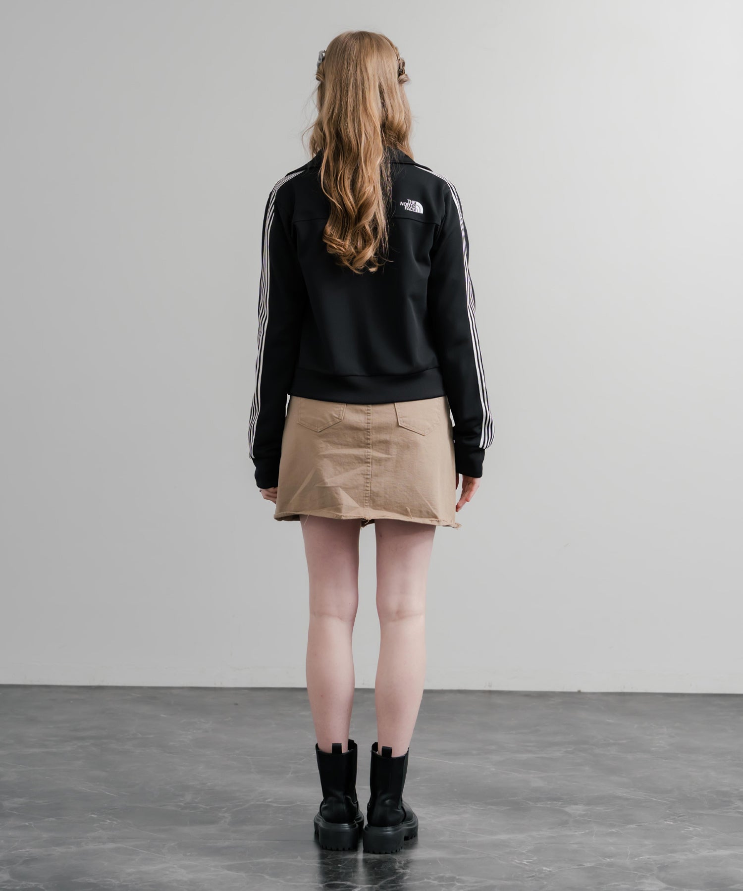 日本未展開モデル WHITE LABEL THE NORTH FACE W'S TNF TRACK JACKET 袖ラインショート丈トラックジャケット ジップパーカー 15532