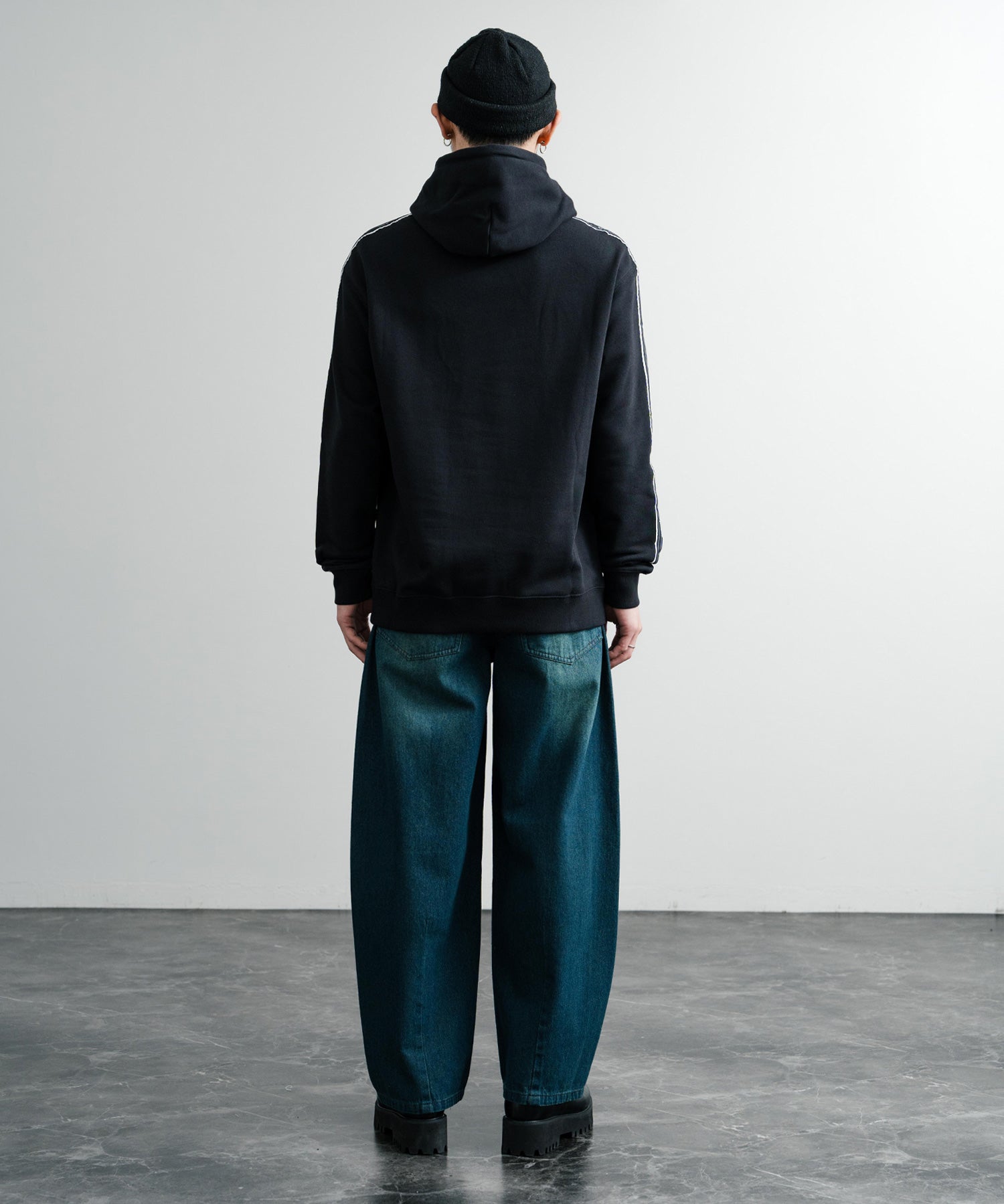 Champion チャンピオン オーバーサイズ袖ラインロゴ裏毛プルオーバーパーカー Mens Hooded Sweatshirt