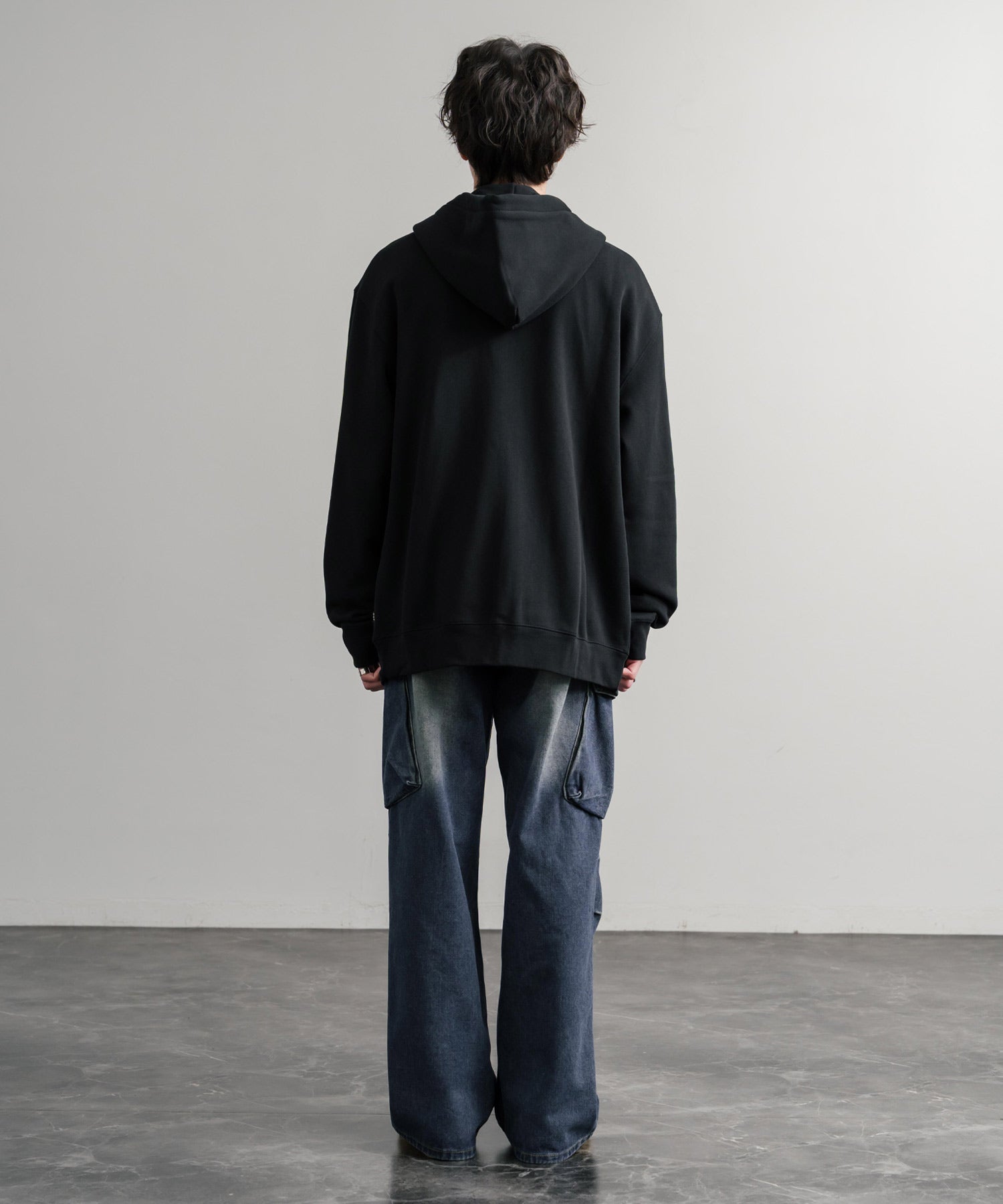 HUF ハフ ALL CAPS F/Z HOODIE オーバーサイズ裏起毛ワンポイントロゴ刺繍フルジップパーカー 15058