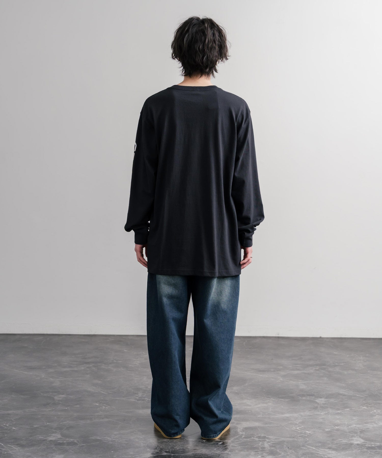 Carhartt カーハート HEAVYWEIGHT LONG-SLEEVE T-SHIRTS/オーバーサイズヘビーウェイト袖ロゴプリント長袖クルーネックTシャツ 16475