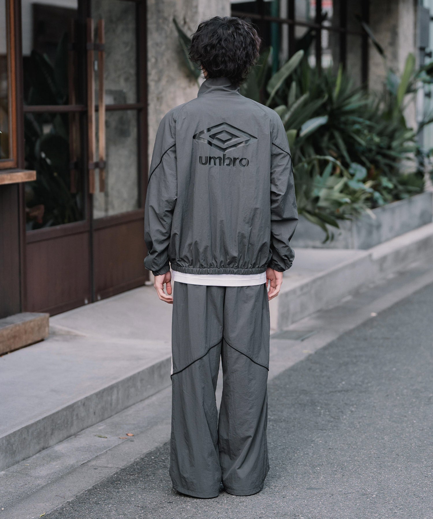 UMBRO アンブロ オーバーサイズパイピングナイロンジャケット/バックプリントトラックジャケット 16393【セットアップ可能】