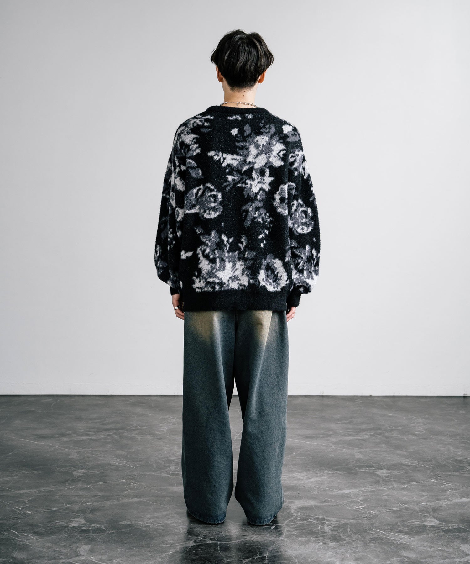 新色追加 フェザーヤーン オーバーサイズフラワー柄クルーネックニット 14031