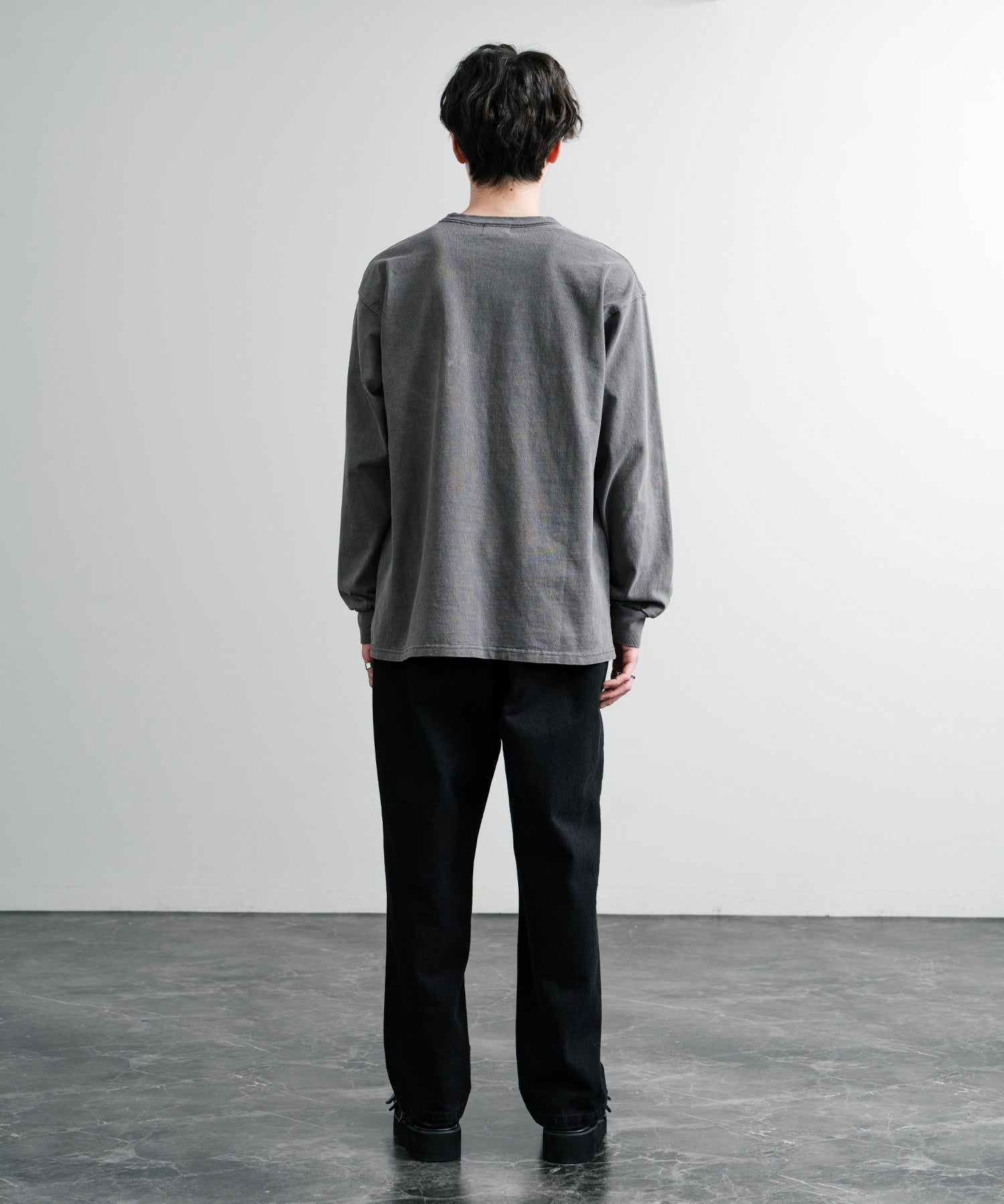 KRIFF MAYER クリフメイヤー オーバーサイズ ヘビーオンスピグメントクルーネック長袖Tシャツ ロンT 2435807