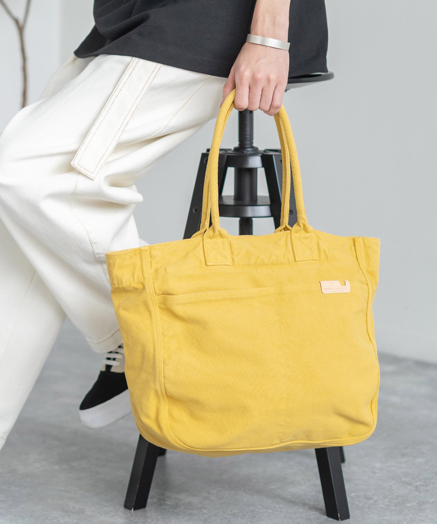 Butler Verner Sails バトラーバーナーセイルズ 日本製/国産 反応染め8号キャンバスサークルトート JA-2142-2 11023