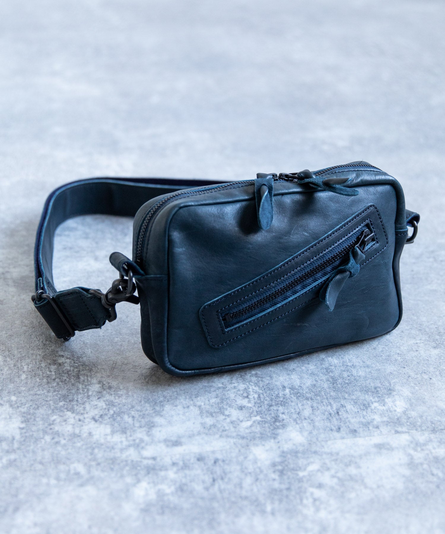 Butler Verner Sails バトラーバーナーセイルズ 日本製 国産 馬革スクエアジップショルダー JA-2427 9453