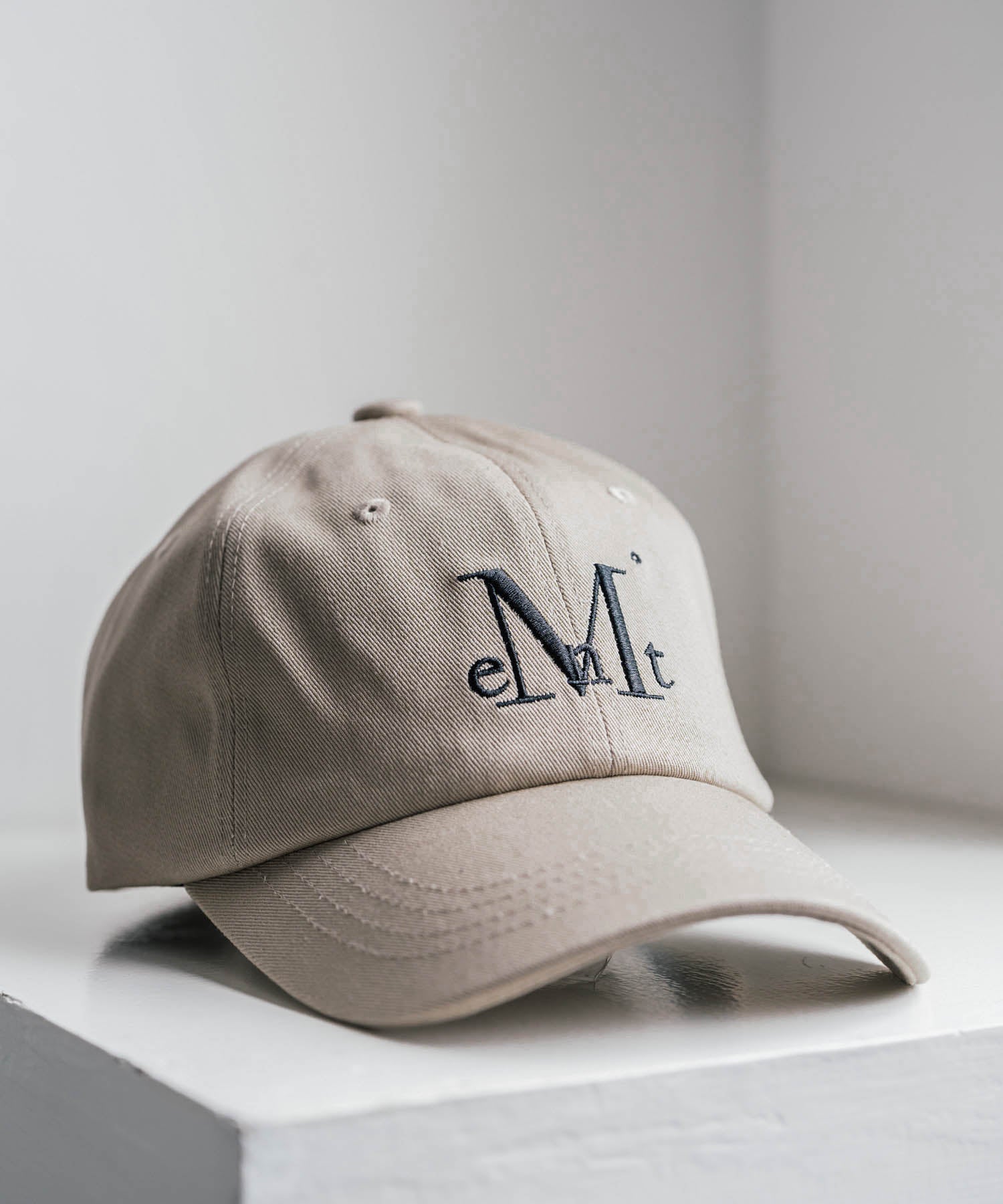 MUCENT SIGNATURE BALL CAP ロゴ刺繍ベースボールキャップ 15901