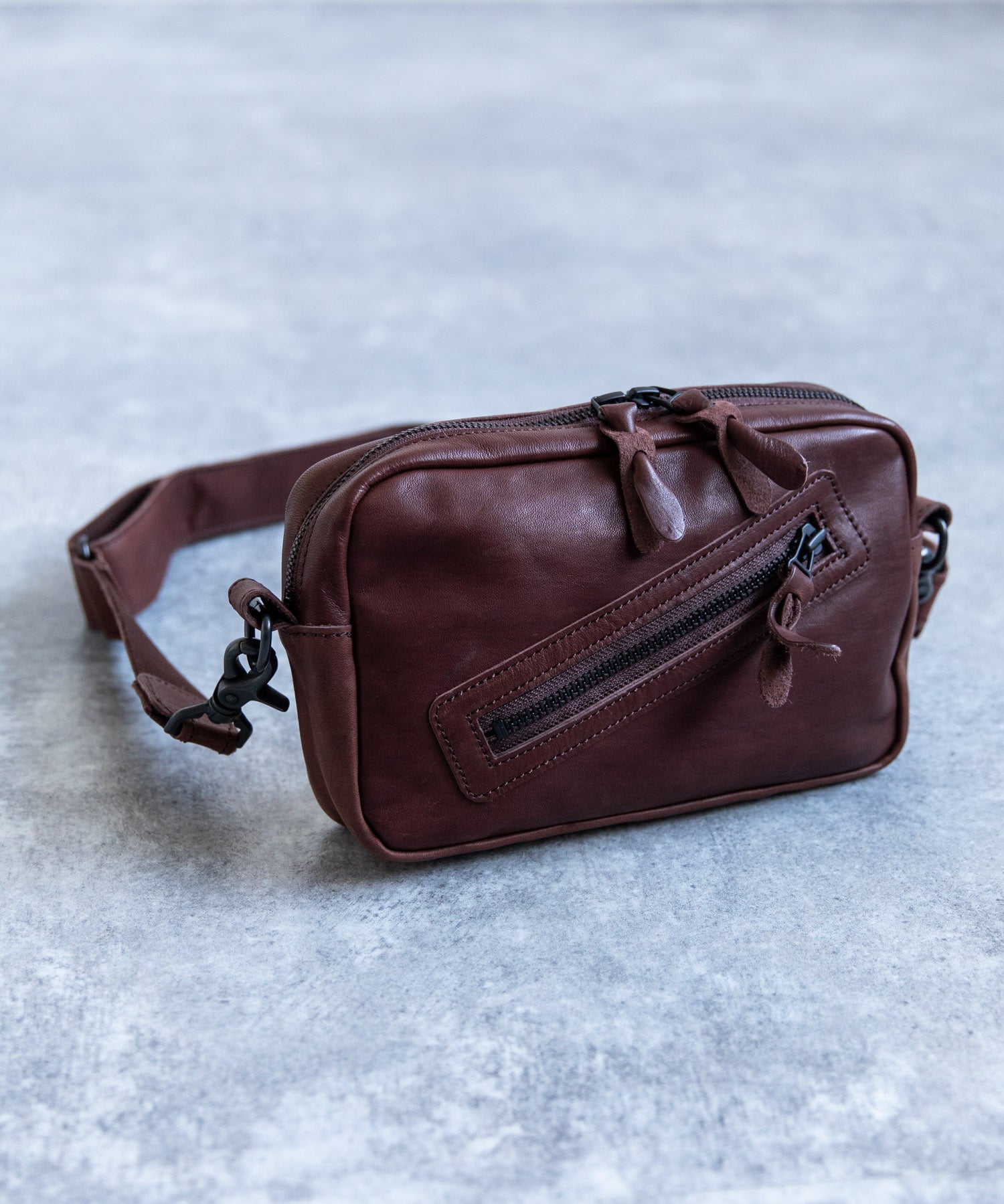 Butler Verner Sails バトラーバーナーセイルズ 日本製 国産 馬革スクエアジップショルダー JA-2427 9453