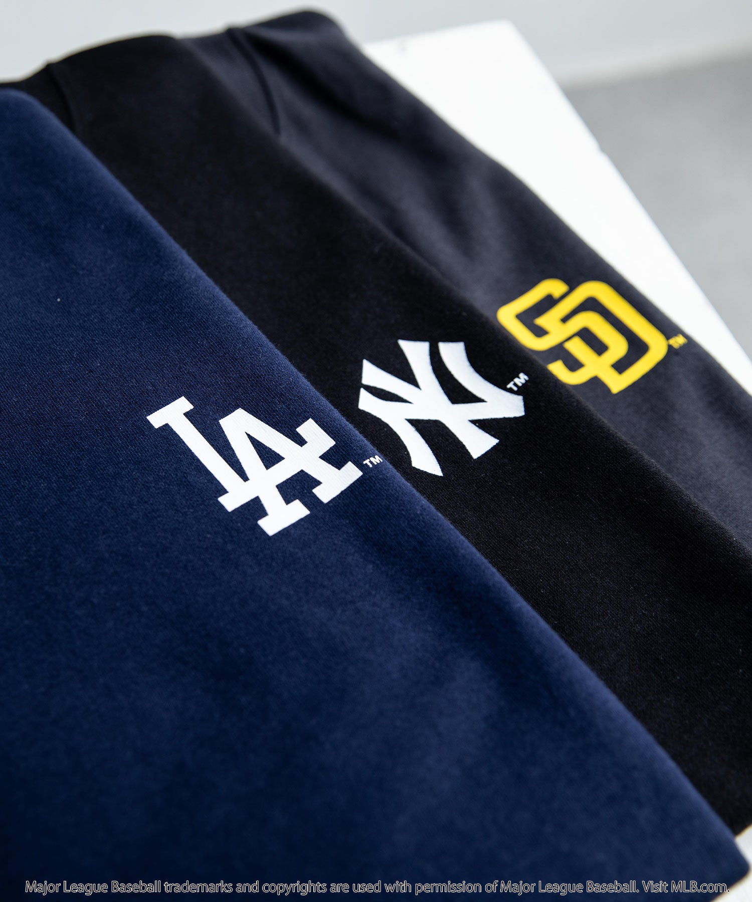 MLB メジャーリーグベースボール 接触冷感UVカットオーバーサイズワンポイントロゴプリント半袖Tシャツ 15530
