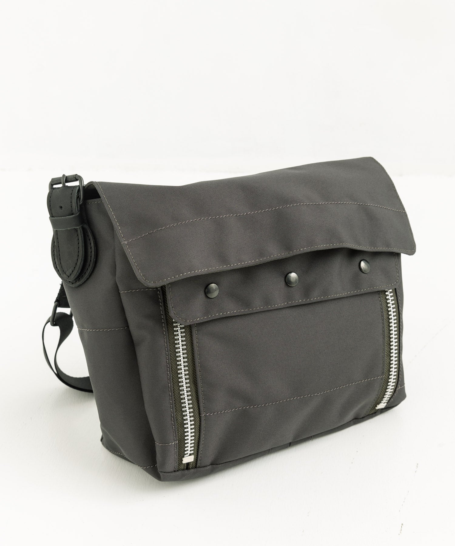 Butler Verner Sails バトラーバーナーセイルズ 日本製 国産 コーデュラ10ファスナーショルダー JA-2825 13145