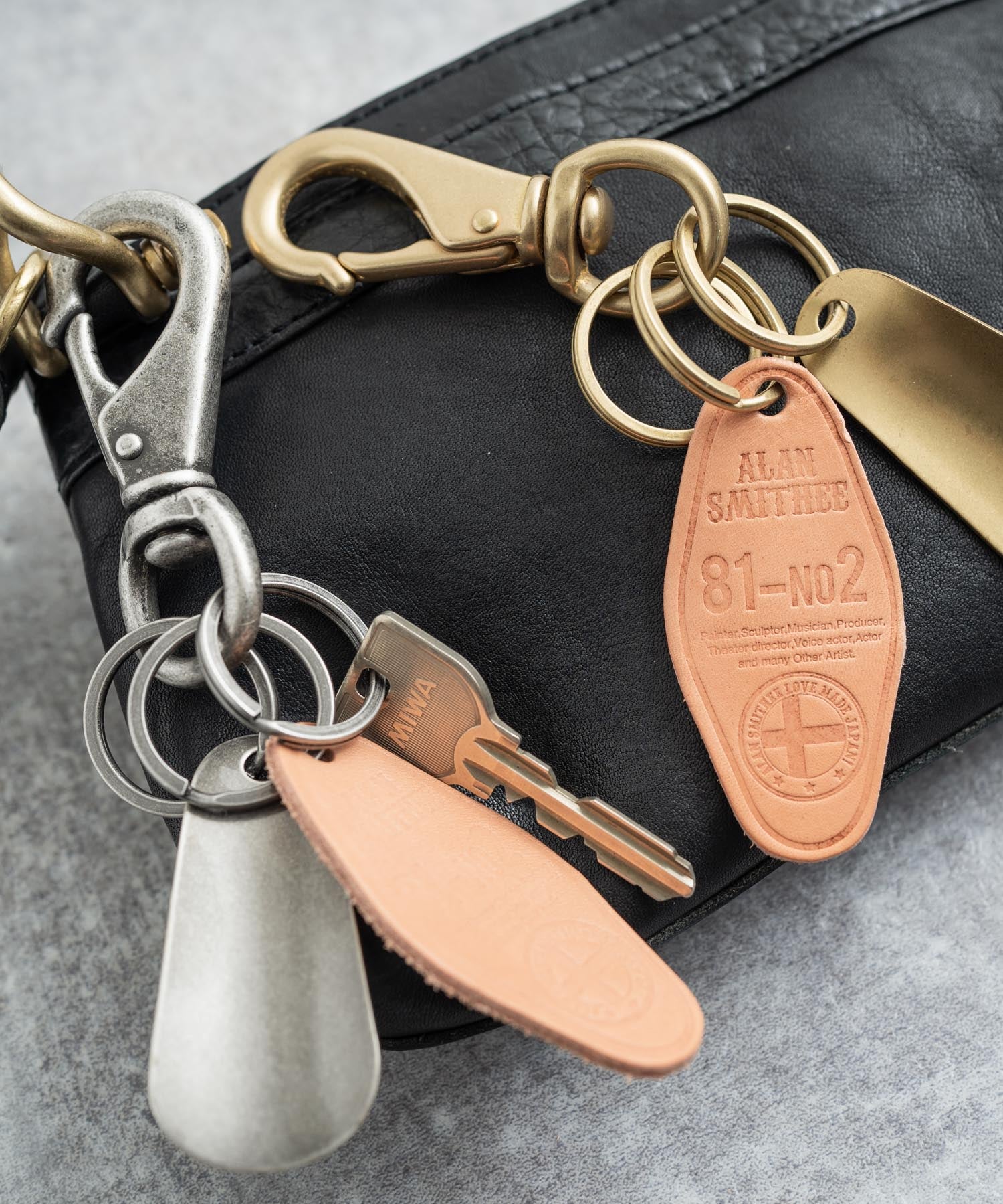 Alan Smithee アランスミシー 日本製 国産BRASS SHOEHORN KEY CHAIN シューホーンキーホルダー AW-1371 2208