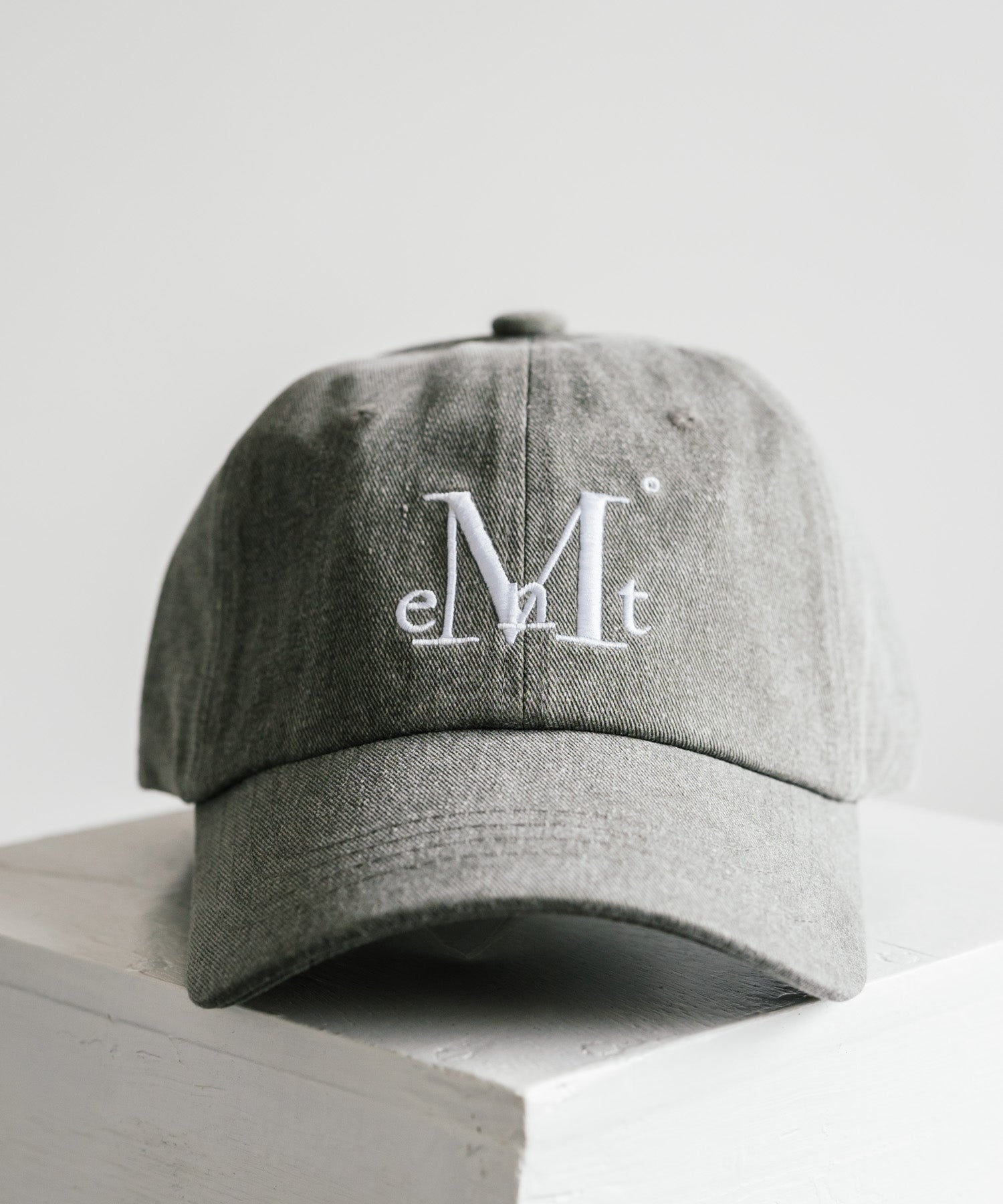 MUCENT SIGNATURE BALL CAP ロゴ刺繍ベースボールキャップ 15901