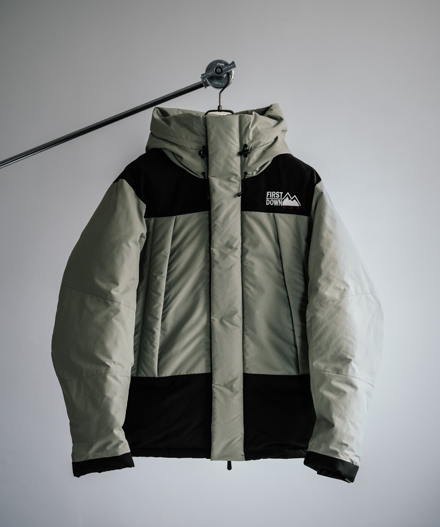 FIRST DOWN ファーストダウン WRAP DOWN PARKA DICROS MAURI フード付きラップダウンジャケット F942010 14980